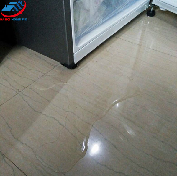Tủ lạnh Samsung bị chảy nước